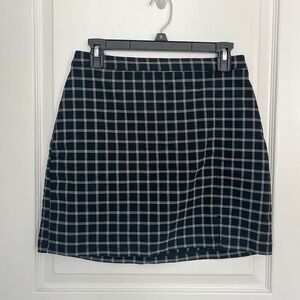 Hollister Ultra High Rise Plaid Checkered Black & White Mini Skirt